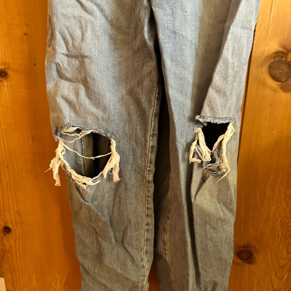 Levi’s Vintage Women’s Overalls - Picture 3 of 4